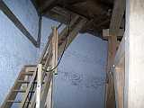 26.10.17 - Die neue Treppe in die Trmerwohnung.