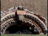An den Seitenausgängen wurden an den Portalen die Sandsteine erneuert