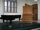 Die Orgel ist wieder zusammen gesetzt, das Klavier steht an seinem Platz (28.08.08).